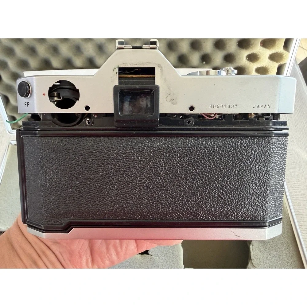 Yashica TL Electro X Camera And Lens For Parts Only‎
